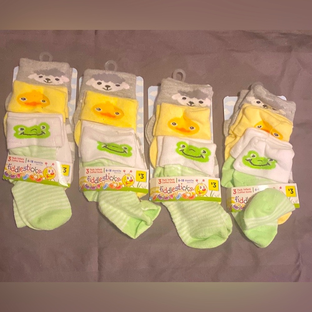 Infant Low Crew Socks - Black and White